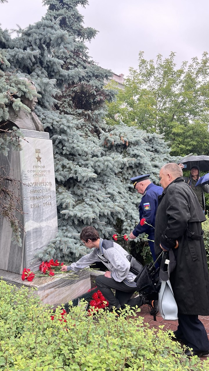 В преддверии дня рождения Героя Советского Союза Николая Ивановича Кузнецова в ГАУ Северного Зауралья состоялся торжественный митинг