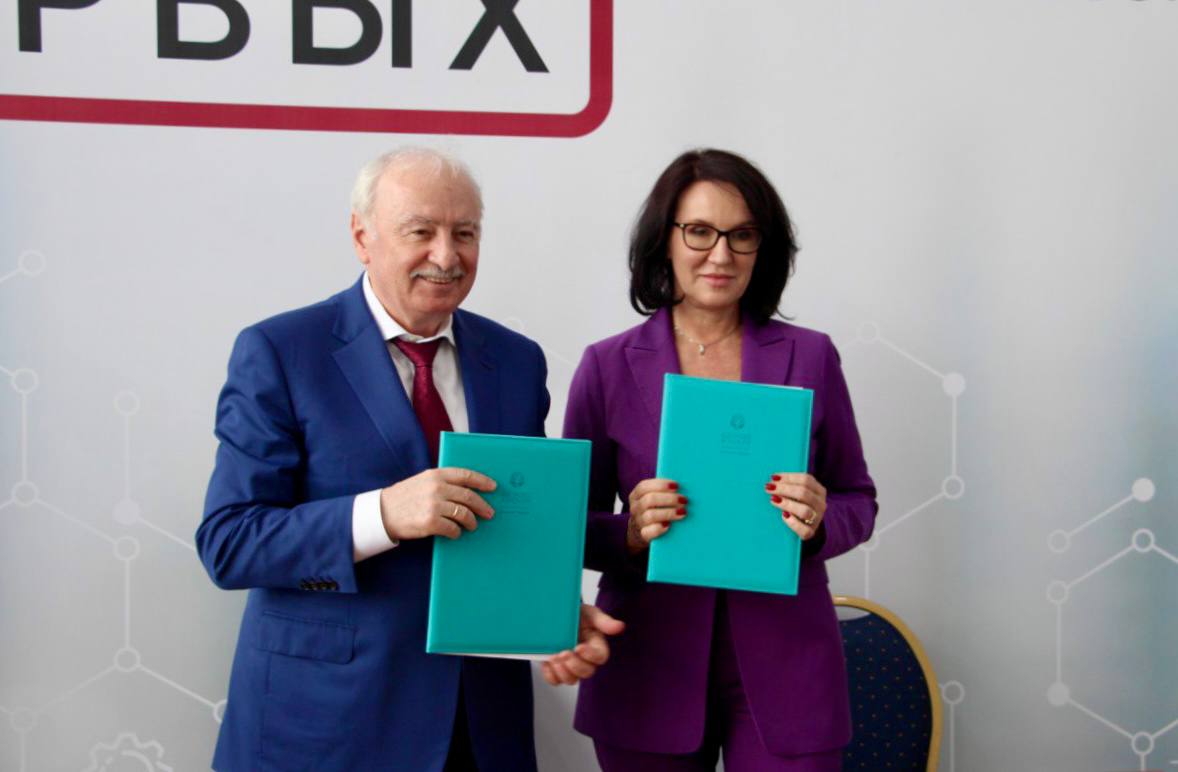  ГАУ Северного Зауралья и АО «Щелково Агрохим» подписали договор о сотрудничестве