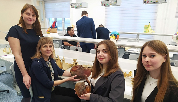 В школе №67 состоялось мероприятие «Парад профессий. Опыт работы с вузами»